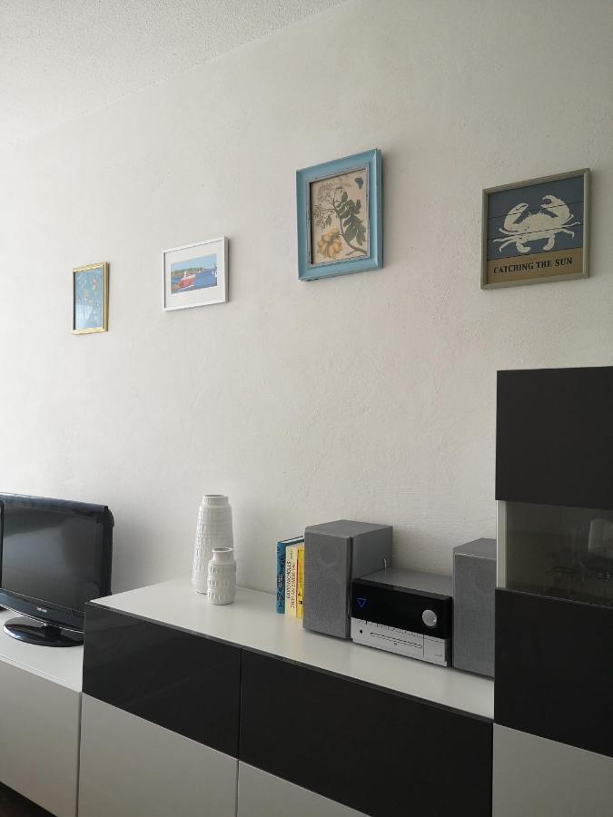 Sunny Seaside Apartment Kiel Esterno foto